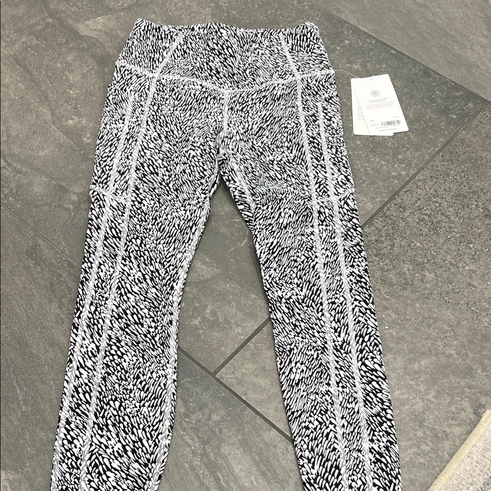 Athleta Black and White Printed Leggings